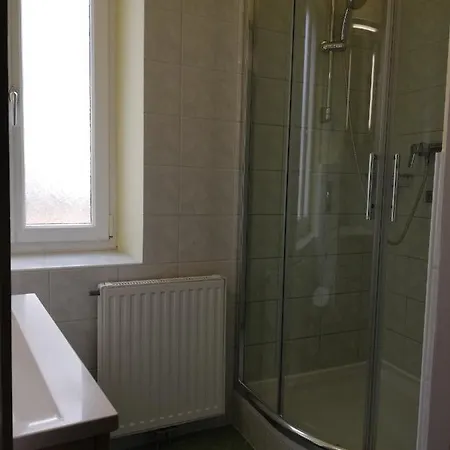 Schuhhaus Ganster アパート マリアツェル