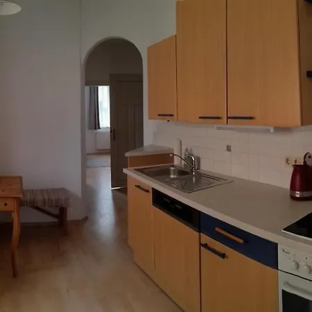 Schuhhaus Ganster アパート